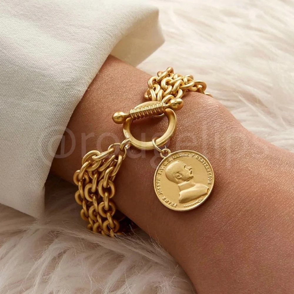Coin Medallion Charm Rhinestone Gold Tone Chain Dangle Bracelet - Picture 1 of 6